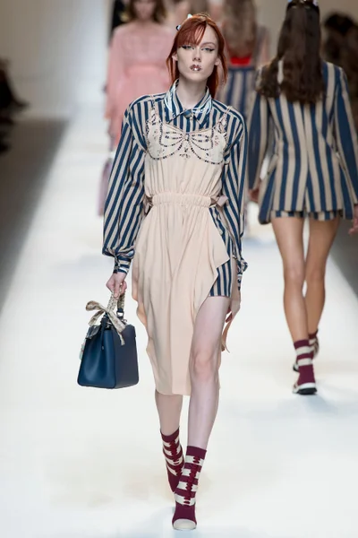Look 22